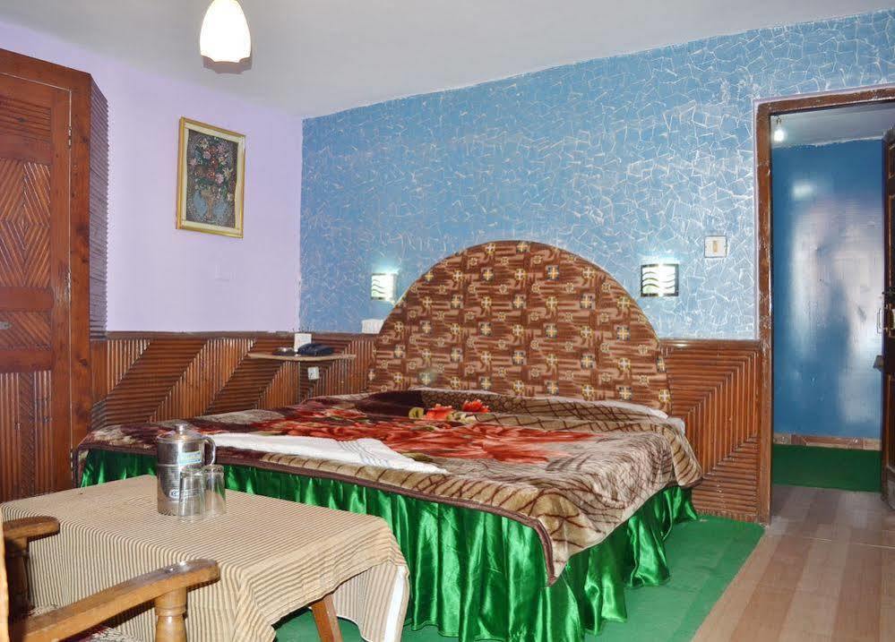 מנאלי Hotel Chetna מראה חיצוני תמונה
