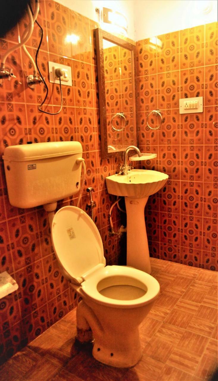 מנאלי Hotel Chetna מראה חיצוני תמונה